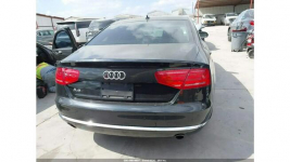 Audi A8 / niski przebieg / Quattro / 3.0 kompresor / Tarnów - zdjęcie 8