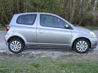 Toyota Yaris 2005r, 1.3 VVT-i, automat Błażejewo - zdjęcie 3