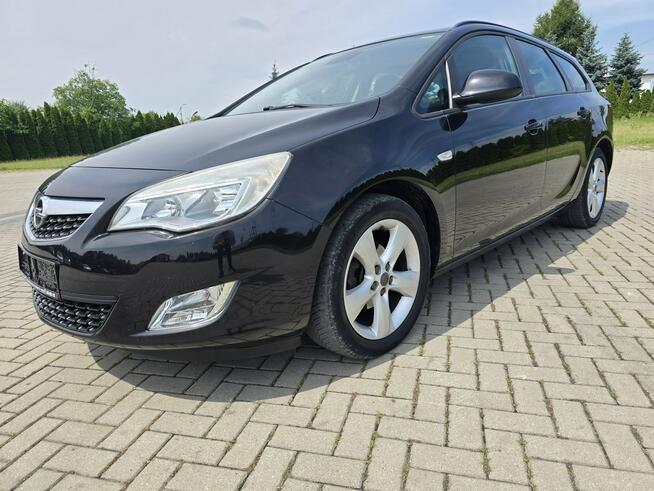 Opel Astra 1,3Diesel Navigacja.Serwis.Hak.Parktronic,Tempomat.OKAZJA Kutno - zdjęcie 6