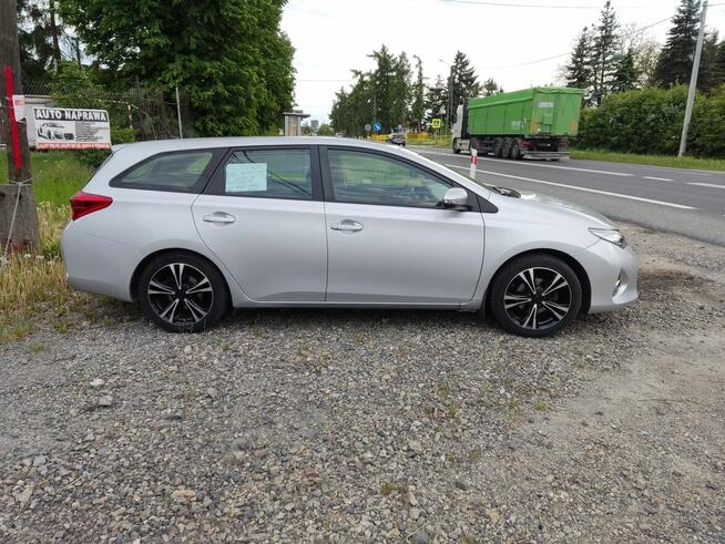 Toyota Auris II, 132KM Oficjałów - zdjęcie 3