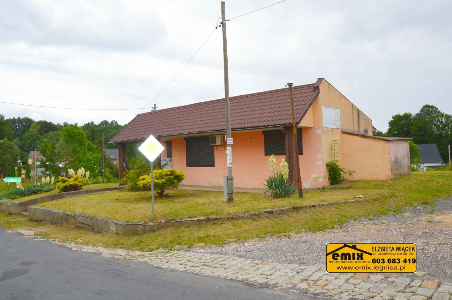 Lokal usługowy z możliwości przekształcenia na dom - Świerzawa Złotoryja - zdjęcie 3