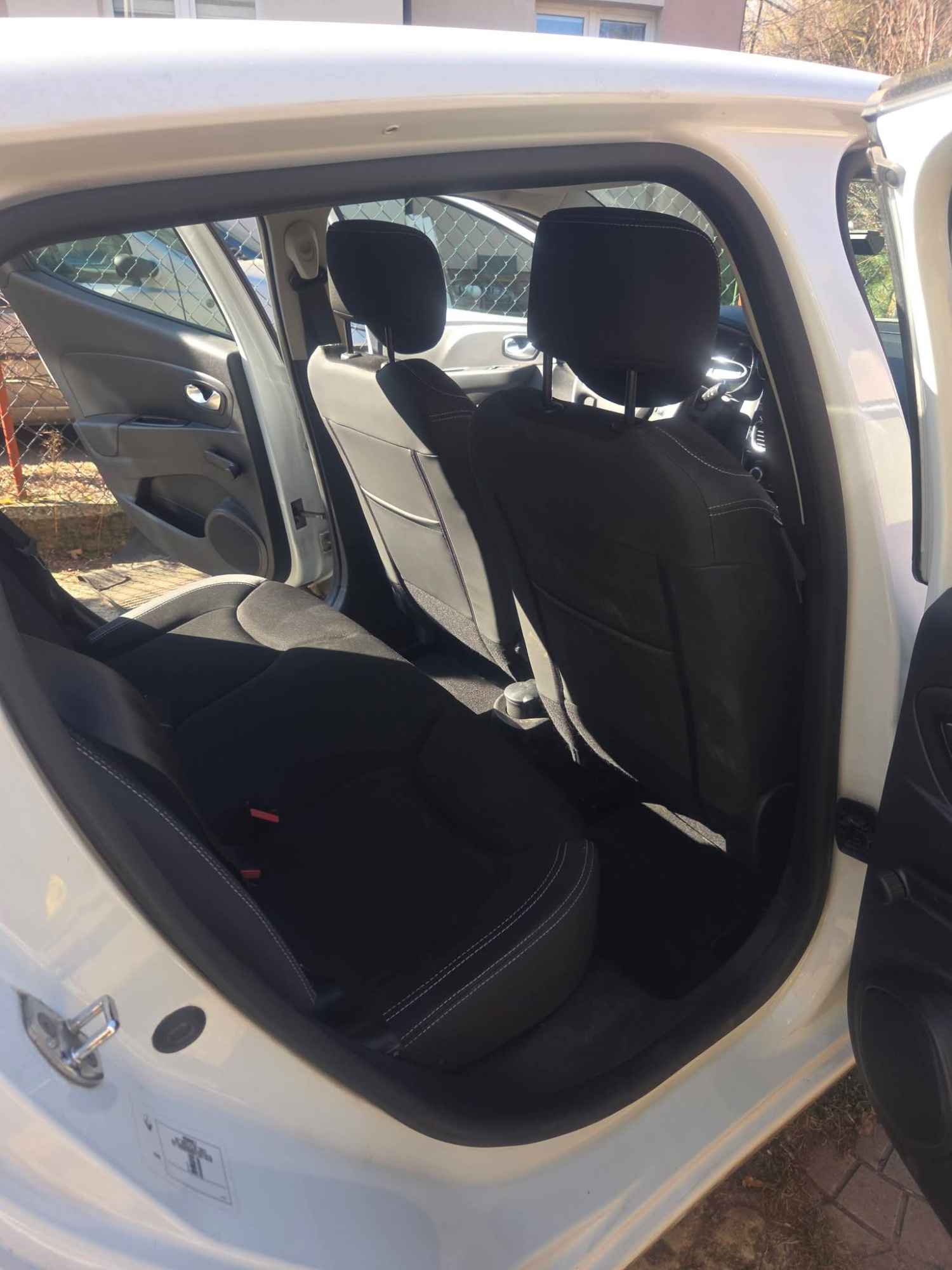 Sprzedam samochód Renault Clio 4 Wojkowice - zdjęcie 8