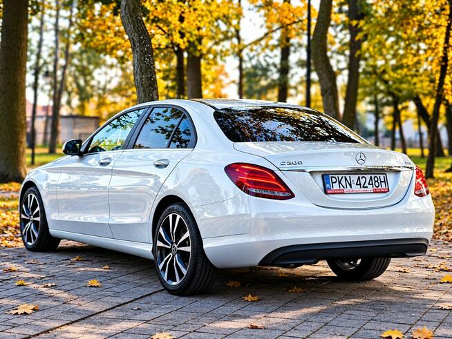 Mercedes C 200 Sadlno - zdjęcie 8