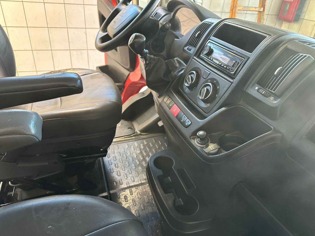 Sprzedam samochód Peugeot Boxer 2.2 HDi z 2021 roku Nowa Huta - zdjęcie 7