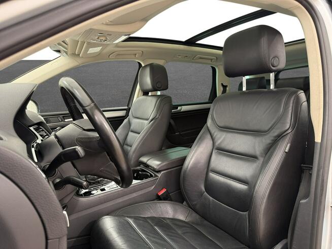 Volkswagen Touareg 3.0 V6 TDI4Mot. Hak 360 kamery Warszawa - zdjęcie 10