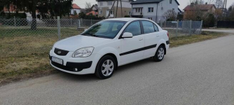 Kia Rio 1.4 Benz.97 KM. Klima.128 tys. sprawna.