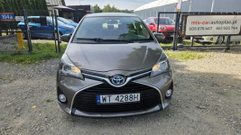Toyota Yaris 1.5 HSD 100KM Kamera Serwisowany 2xKoła Ładny Stan Otwock Mały - zdjęcie 3