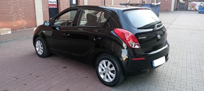 Hyundai i20 ** 1.2 16v benzyna ** 2013 rok Bardzo Ładny ** Radomsko - zdjęcie 3