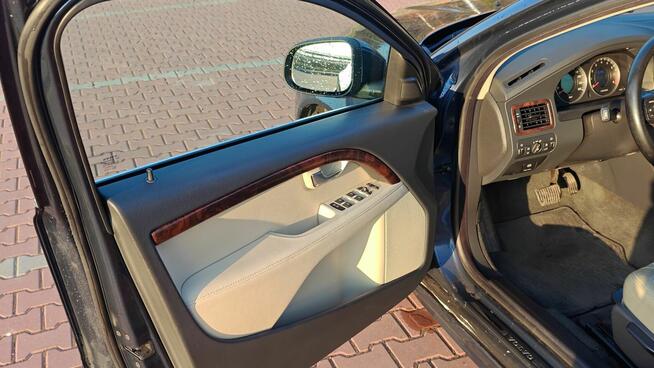 Volvo V70 2011r 2.0t 203km automat Lubienia - zdjęcie 5