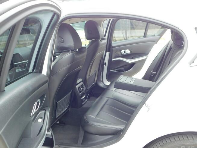 BMW 318 2.0D z Gwarancją Line Shadow Model 2022r Żyrardów - zdjęcie 12
