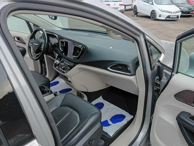 Chrysler Pacifica Janów Lubelski - zdjęcie 8