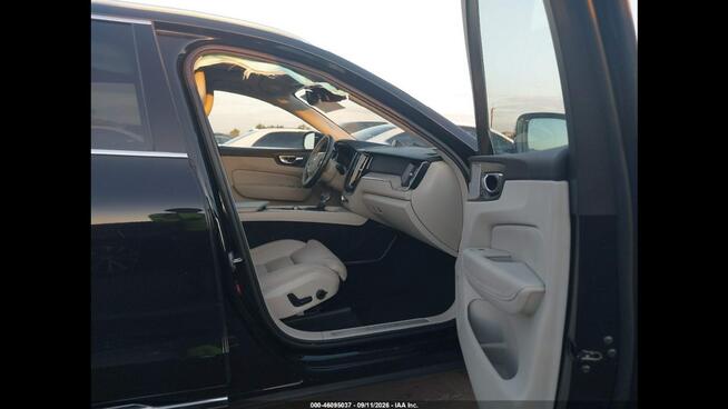 Volvo XC 60 INSCRIPTION / AWD / T6 / niski przebieg Białystok - zdjęcie 9