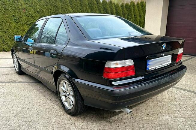 BMW 318i e36 Lift Sedan Comfort Klimatronik NiskiPrzebieg Super Stan Wrocław - zdjęcie 9
