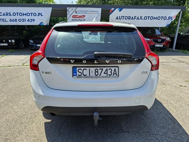 V60 2.0 D3 Momentum, Webasto, Bluetooth, Hak, PDC, Bi-Xenon Cieszyn - zdjęcie 10