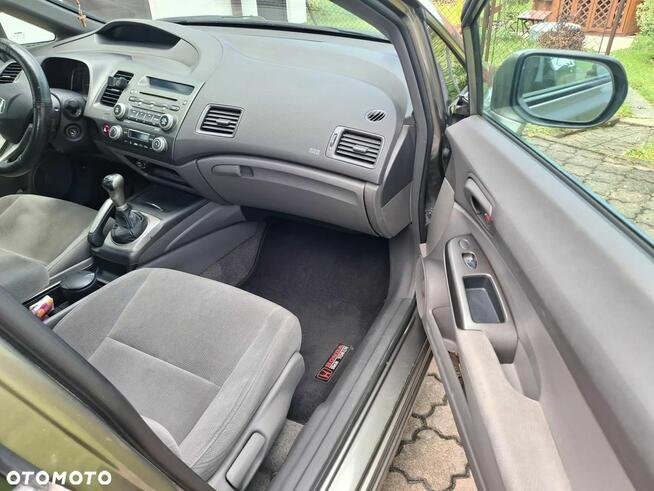 Honda Civic 1.8 Comfort Biecz - zdjęcie 6