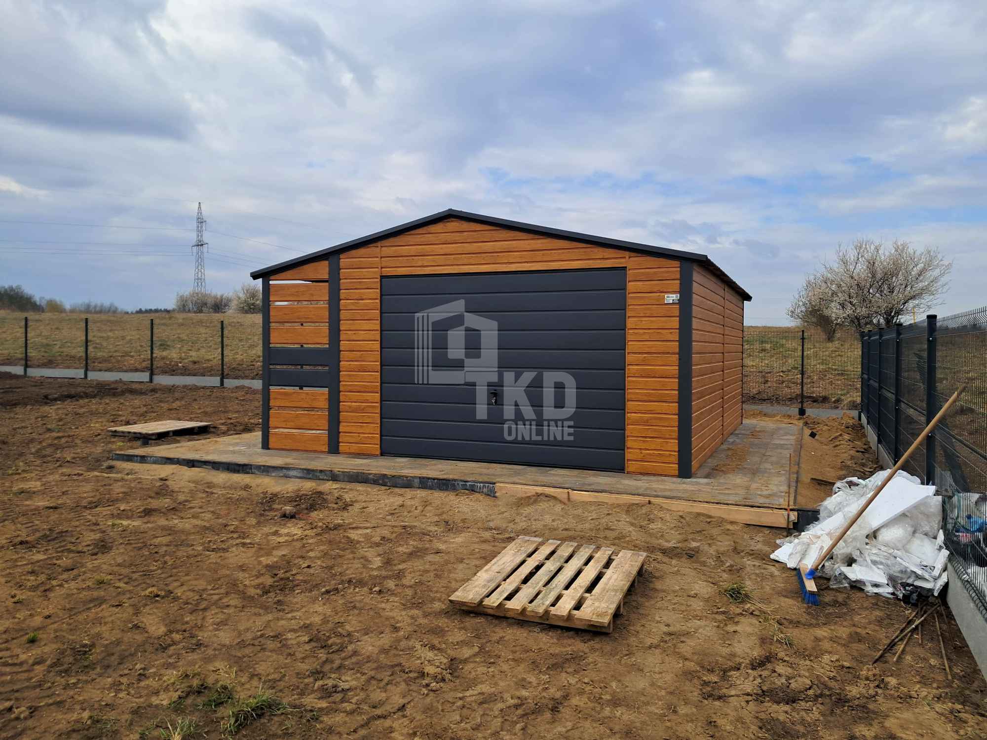 Garaż blaszany 4x5m + wiata 1x5m - brama - drzwi - okno   dach TKD269 Rawa Mazowiecka - zdjęcie 4