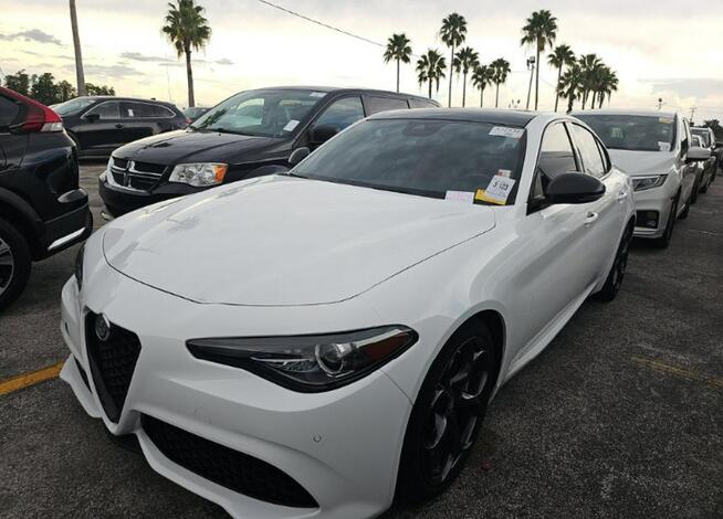 Alfa Romeo Giulia Wersja Ti / bardzo zadbany / niski przebieg Wrocław - zdjęcie 1
