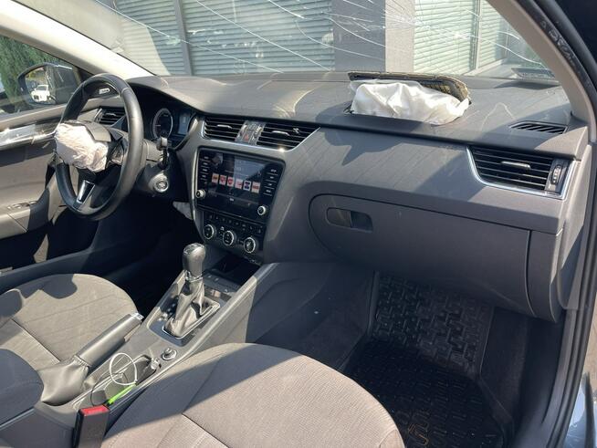 Škoda Octavia Salon PL Automat Klimatronik Kamera Podgrzewanie 150 KM Gliwice - zdjęcie 12