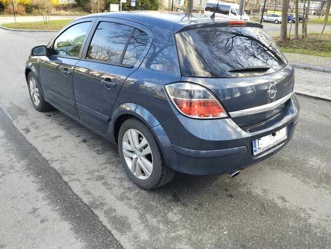 astra h Kłodzko - zdjęcie 1