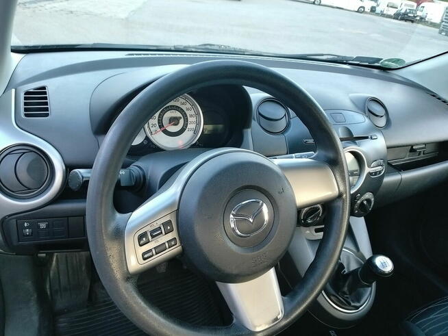 Mazda 2 1.3 16v gotowa do jazdy Stargard - zdjęcie 9