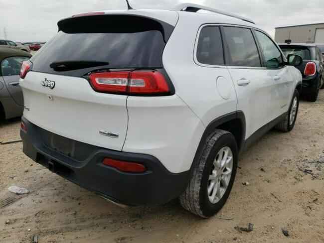 Jeep Cherokee 2015, 3.2L, Latitude, po gradobiciu Warszawa - zdjęcie 4