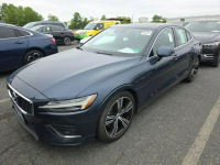 Volvo S60 INSCRIPTION / AWD / niski przebieg / mała szkoda