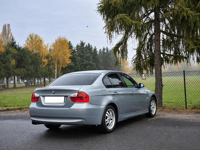 BMW 320i  2.0 BENZYNA • 2006 • 6-BIEGOWA SKRZYNIA • 10 LAT Jeden wł. Łódź - zdjęcie 4