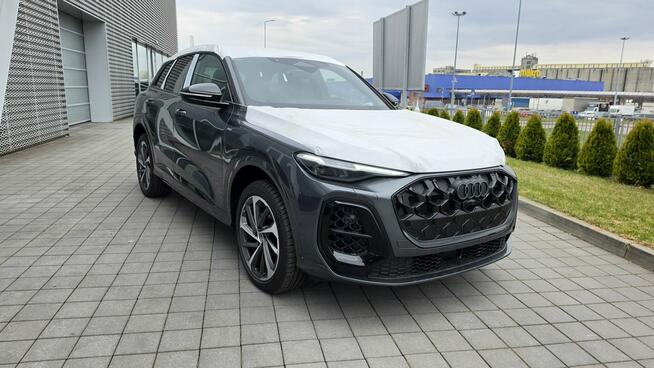 Audi Q5 TDI 204KM quattro S tronic pakiet Technology Comfort Hak Radom - zdjęcie 2