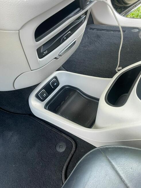 Chrysler Pacifica 3.6 2017 Touring L Plus V6 Giżycko - zdjęcie 11