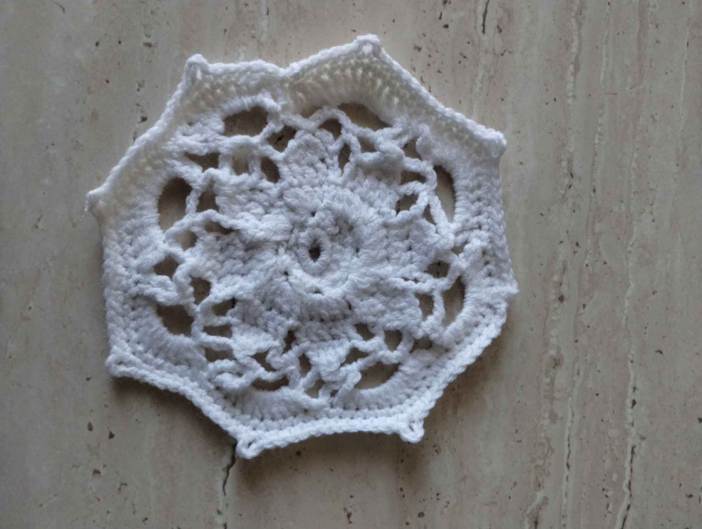 Szydełkowe podstawki pod kubek Grabówiec - zdjęcie 9