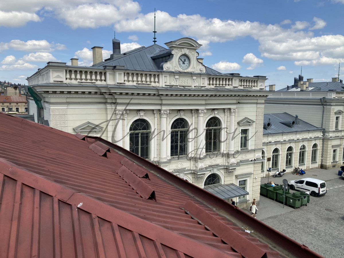 PRZEDWOJENNE KAMIENICE przy Dworcu PKP Przemyśl - zdjęcie 10