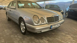 Mercedes E 220 Zduńska Wola - zdjęcie 4