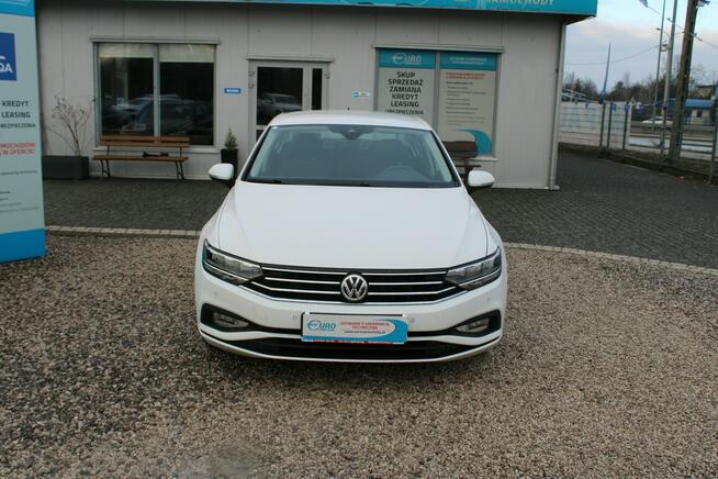 Volkswagen Passat ESSENCE LED F-vat Salon Polska Gwarancja Warszawa - zdjęcie 3