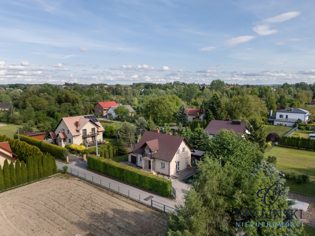 Dom z ogrodem i garażem umeblowany i wyposażony Kosina - zdjęcie 5