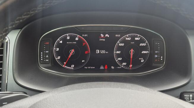 Seat Ateca Bezwypadkowy Rok Gwarancji Virtual Full LED rej 2020 Kraków - zdjęcie 12