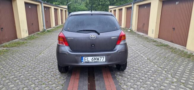Toyota Yaris II 1.3 benzyna Łódź - zdjęcie 5