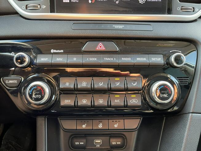 Kia Sportage 4x4 Podgrzewanie Skóra Klimatronik Kamera 136KM Gliwice - zdjęcie 11