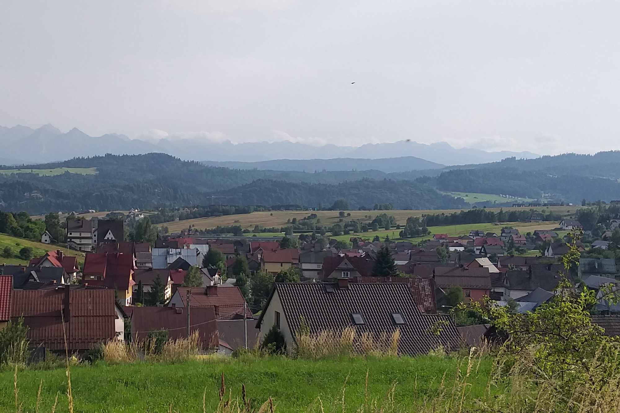 Działka budowlana w Kluszkowcach z panoramicznym widokiem na okolicę Nowy Targ - zdjęcie 1