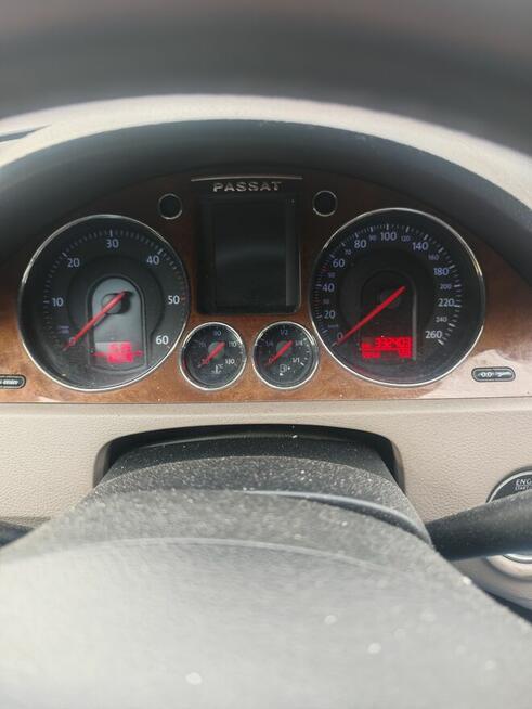 Syndyk sprzeda Volkswagen Passat B6 Bartkowo - zdjęcie 2