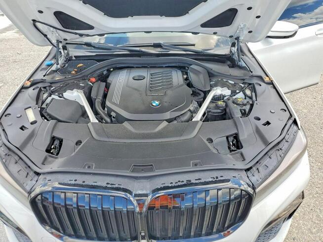 BMW 740 B58 / xDrive / M-Pakiet / Piękna konfiguracja Wrocław - zdjęcie 11