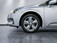Toyota Avensis Sadlno - zdjęcie 4