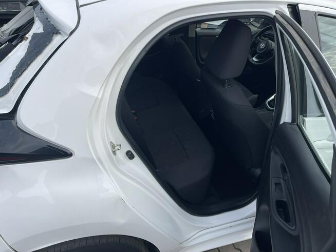 Toyota Yaris Klimatyzacja Kamera cofania Aktywny tempomat Gliwice - zdjęcie 7