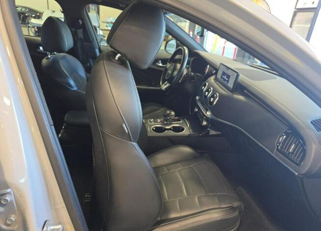 Kia Stinger Najwyższa wersja wyposażenia GT2 / AWD / niski przebieg Wrocław - zdjęcie 9