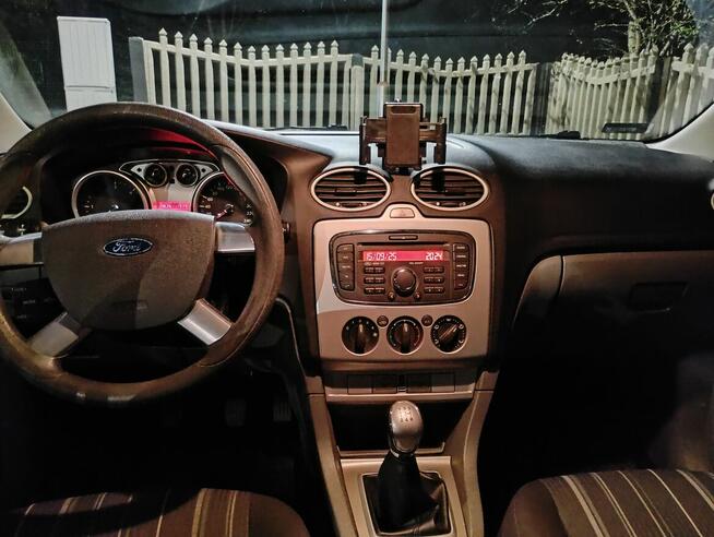 Ford Focus mk2 polift 2010 kombi 1,6 TDCI Poświętne - zdjęcie 10