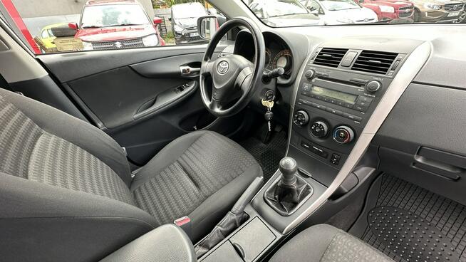 Toyota Corolla Benzyna Zarejestrowany Ubezpieczony Elbląg - zdjęcie 11