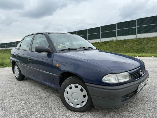 Opel Astra F 1.4 z Gazem 2000r ** Tania Jazda ** Dębica - zdjęcie 2