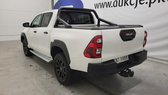 Toyota Hilux 2.8 D-4D Double Cab Invincible 4x4 aut Grójec - zdjęcie 8