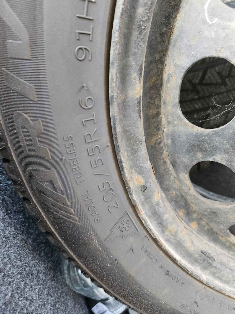 Opona 205/55R16 zimowa Bydgoszcz - zdjęcie 1