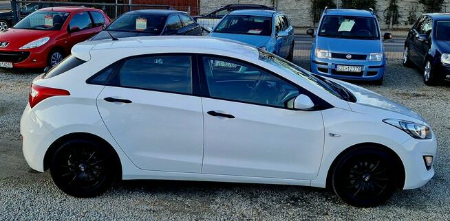 Hyundai i30 Pedantyczny Stan! Prywatnie! Niski przebieg! Zamiana też! Zduńska Wola - zdjęcie 5