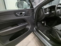 Volvo XC 60 R Design /  Automat/ D4 / FULL LED / wzorowy stan Korczyna - zdjęcie 10